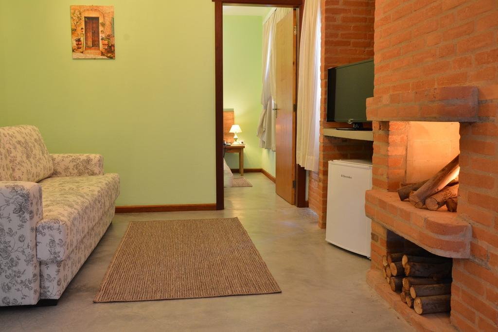 Pousada Villa dos Leais Serra Negra  Chambre photo