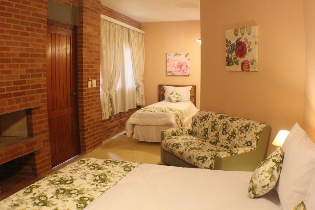 Pousada Villa dos Leais Serra Negra  Chambre photo